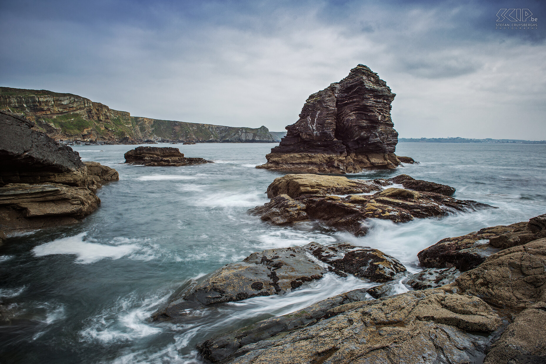 Crozon - Fort des Capucins De rotskust nabij het Fort des Capucins. Stefan Cruysberghs